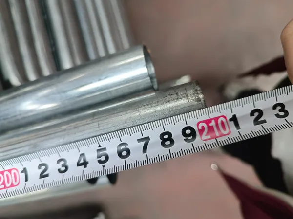  شريط قياس الشيكات قطر الأنابيب لأستراليا سياج مؤقت أنابيب الخام.