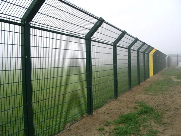 The 2D fences are installed in the farm.