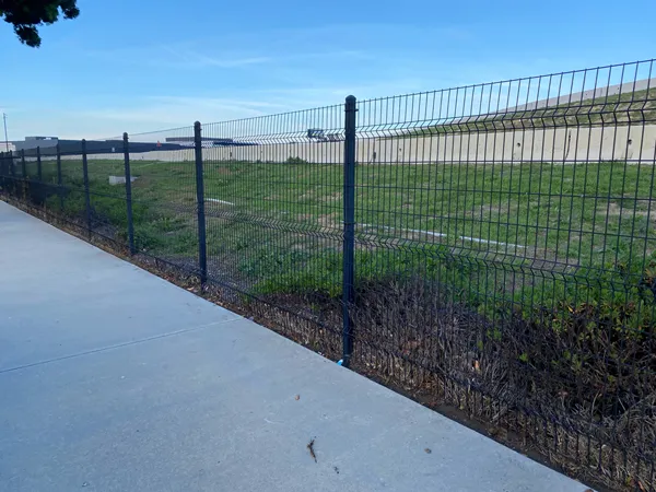Applications of 3D fence around airports