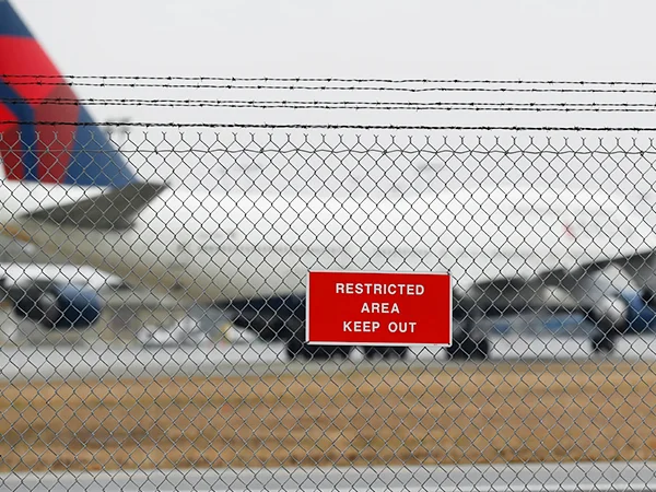 The chain link fence type airport fences are installed in the international airport.