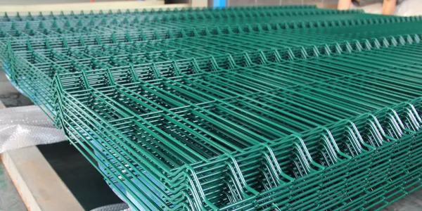 Panneaux de clôture 3D peints à la bombe