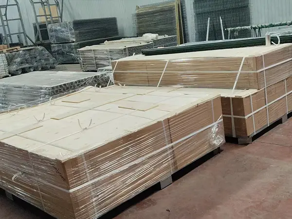 Three wooden cases of security fences in the warehouse.