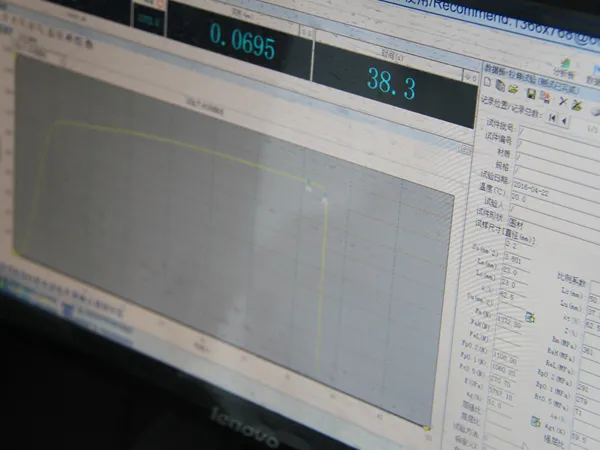 Fence wire tensile strength test reference showing a separate tensile test curve.