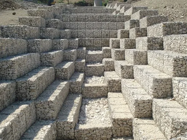 The woven gabion retaining walls are installed under the bridge.