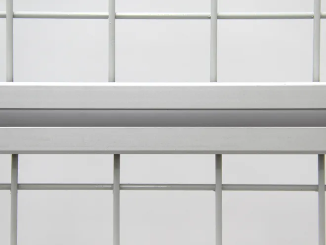 A horizontal rail detail of workshop safety fence all welded type aluminum alloy.
