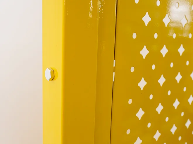 The detailed post and frame connection structure of all perforated workshop safety fence.